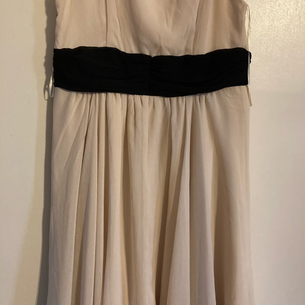 Dress - Picture 9 of 11
